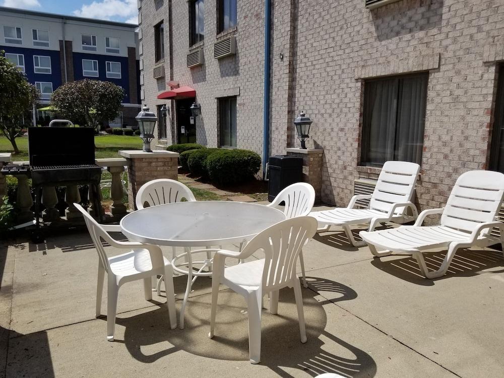 Baymont By Wyndham Plainfield/ Indianapolis Arpt Area Hotel Bagian luar foto